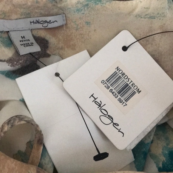 ๐ 1 hour sale. Halogen, Nordstrom, Paris Floral Blue blouse - Picture 3 of 8